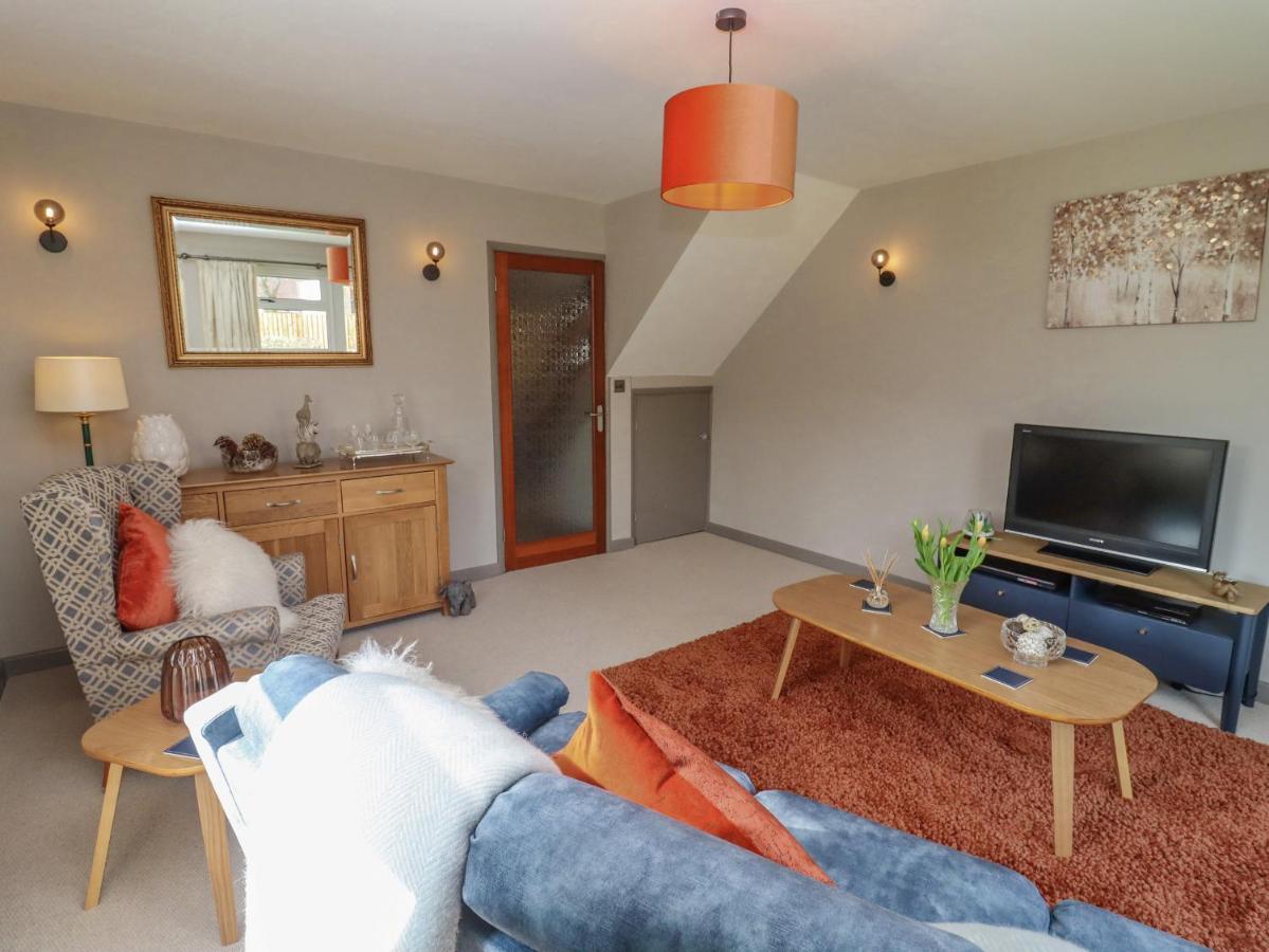 Villa Robellen Corner à Banbury Extérieur photo