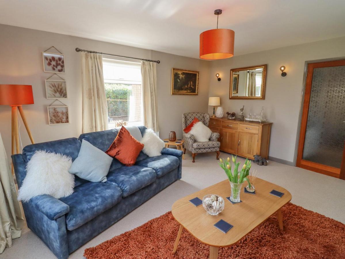 Villa Robellen Corner à Banbury Extérieur photo